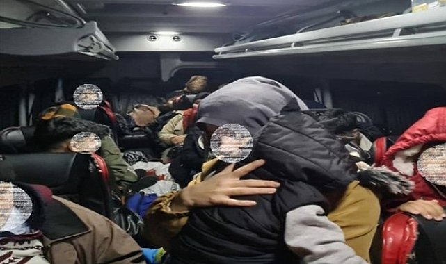 Çanakkale İl Jandarma Komutanlığı tarafından 207 düzensiz göçmen yakalandı