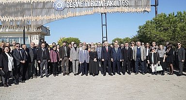 Çeşme Turizm Fakültesi Shipley-Altındağ Öğrenci Yurdu düzenlenen törenle açıldı