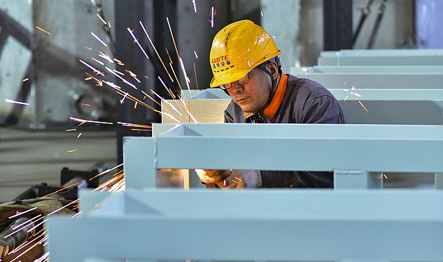 Çin, imalat sektöründe yabancı yatırım kısıtlamalarını kaldırdı