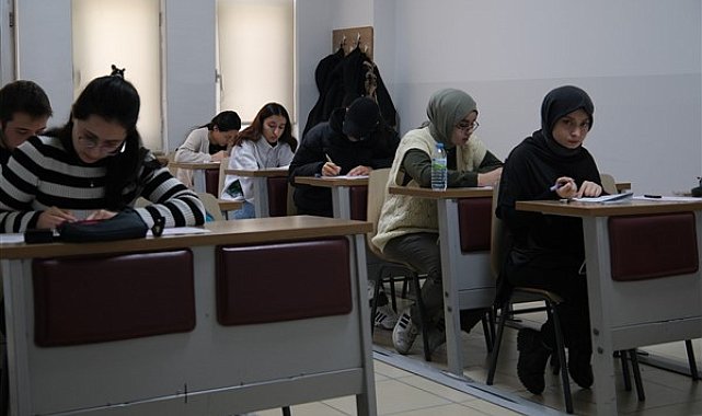 Çorum Belediyesi, üniversite adayları için sınav düzenledi