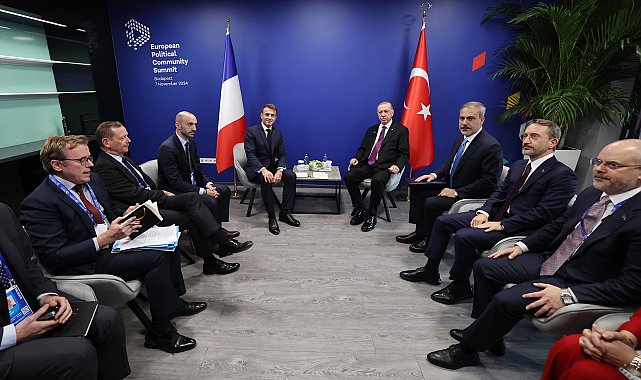 Cumhurbaşkanı Erdoğan, Fransa Cumhurbaşkan Macron ile bir araya geldi