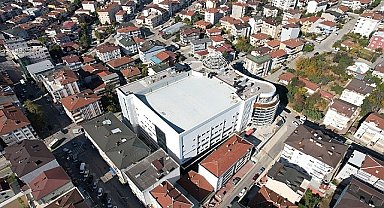 Derince'nin yeni belediye binası şekilleniyor