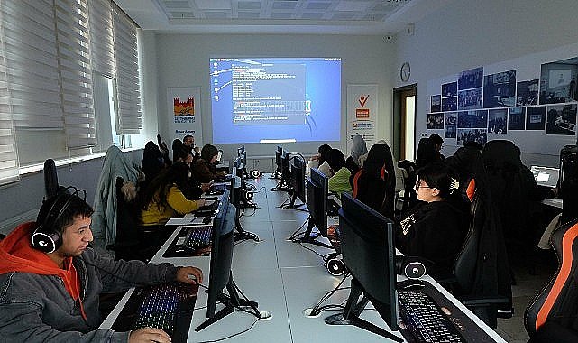 Dijital Ortamda Bilgi Güvenliği İçin 'Siber Güvenlik Atölyesi' Eğitimleri