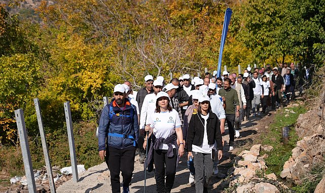 Diyarbakır Büyükşehir Belediyesi Eş Başkanları Bucak ve Hatun, doğa yürüyüşüne katıldı