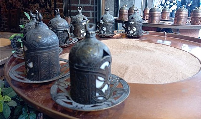 Diyarbakır'da kumda kahve ilgi görüyor