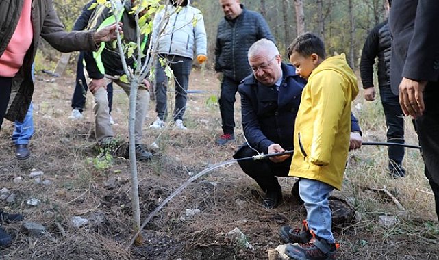 Edremit’te fidan dikimi etkinliği düzenlendi