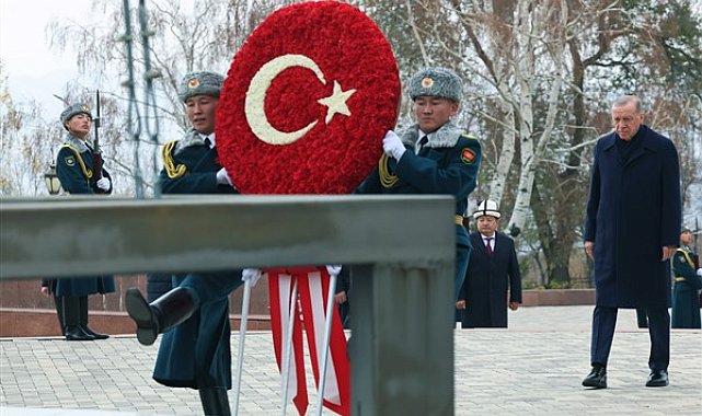 Erdoğan, Kırgızistan’da Ata Beyit Anıtı’nı ve Cengiz Aytmatov’un kabrini ziyaret etti