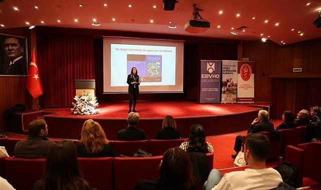 Eskişehir'de “Gelecek İçin Doğru antibiyotik kullanımı” paneli düzenlendi