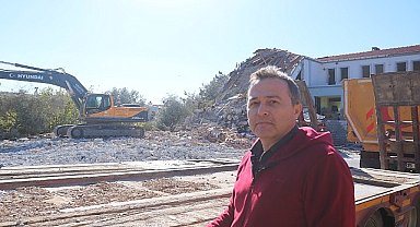 Foça'da Depreme Dayanıklı Olmayan Okullar Yıkılıyor