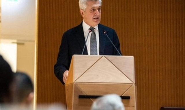 Grandi: Dünya evlerini terk etmek zorunda kalanlara destek olmak için birleşmeli