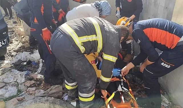 Hatay'da kuyuya düşen vatandaş kurtarıldı