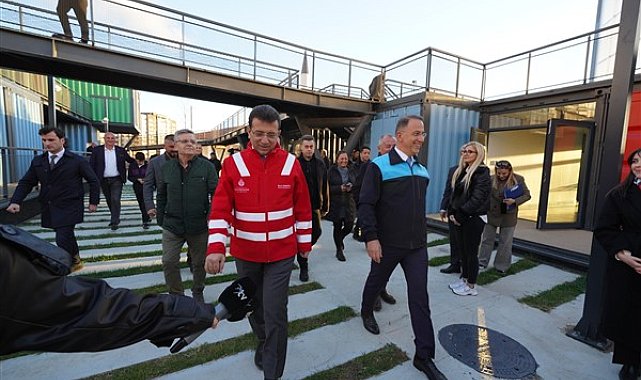 İmamoğlu ve Çalık Beylikdüzü’nde devam eden çalışmaları inceledi