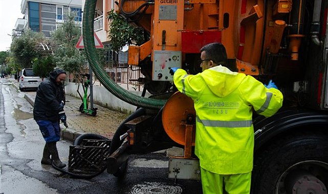 İzmir Büyükşehir Belediyesi, 850 personel ve 640 araçla sahada