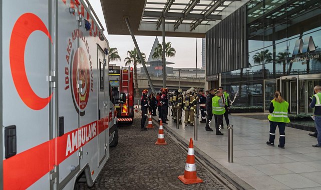 İzmir’in gökdelenler bölgesinde yangın tatbikatı