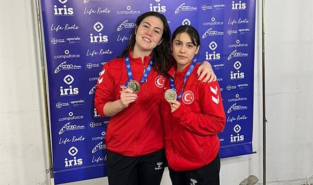 İzmir Sualtı Ragbisi Takımı sporcuları, gümüş madalya kazandı