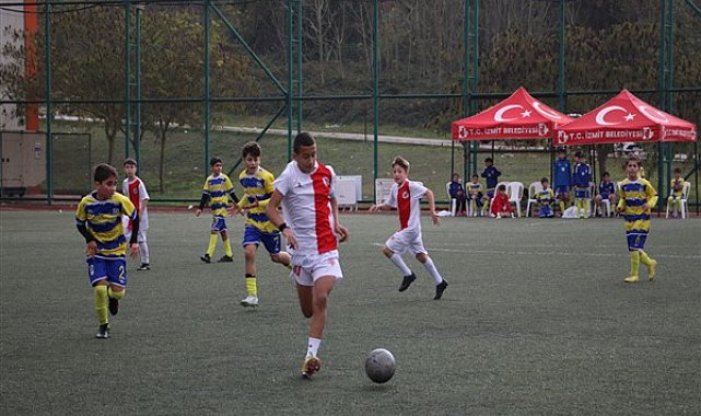 İzmit Belediyesi ve Bekirderespor’dan 10 Kasım Atatürk Futbol Turnuvası