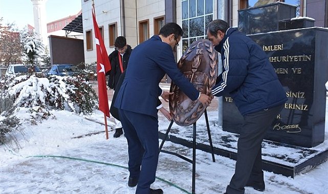 Karaman’da 24 Kasım Öğretmenler Günü kutlandı