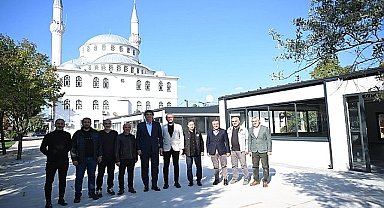 Kartepe Belediye Başkanı Av.M.Mustafa Kocaman, yapımı hızla devam eden Köseköy Meydan Projesi'nde incelemelerde bulundu.