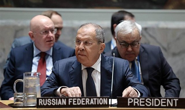 Lavrov: Zelensky, Moskova ile müzakereleri yasaklayan kararnamesini iptal etmedi