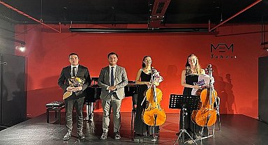 Nilüfer'de sahne genç sanatçıların