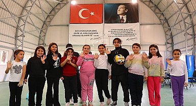 Öğrenciler ara tatillerinde Bilim Köyü'nde eğlenerek öğreniyor