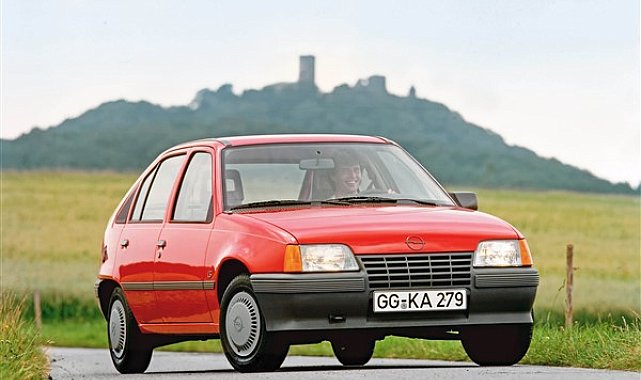 Opel Astra’nın öncüsü Kadett E 40. yaşını kutluyor