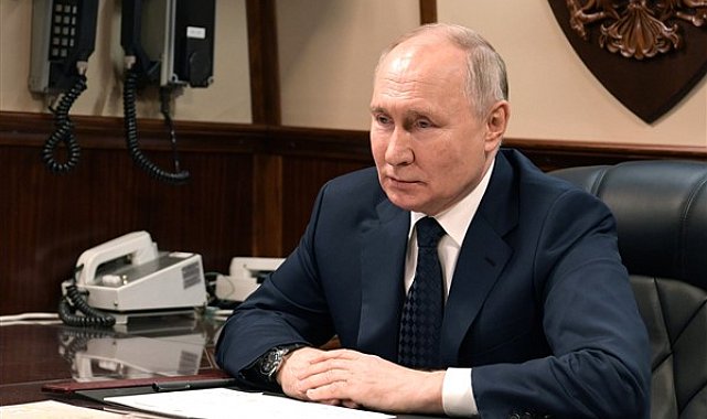 Putin, Coğrafya Dikte'si katılımcılarına ve organizatörlerine selamlarını iletti