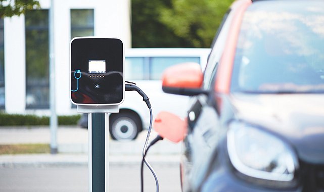 Reeder'in Temsa ile başlattığı elektrikli araç üretimi görüşmeleri