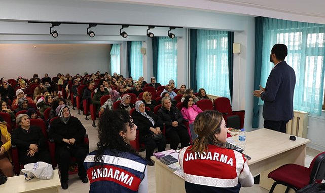 Rize İl Jandarma Komutanlığınca, zararlı alışkanlıklara karşı seminerler düzenlendi