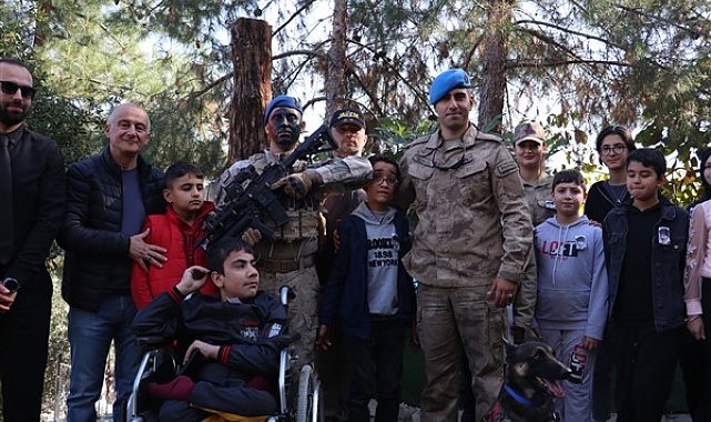 Şanlıurfa’da jandarma ekiplerinden Elele Rehabilitasyon Merkezi'ne ziyaret