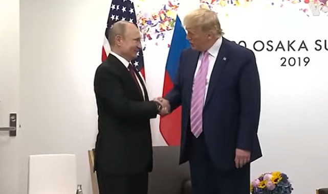 Trump, Putin ile görüştü