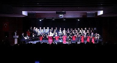 Tsm Korosundan Kulakların Pasını Silen Performans