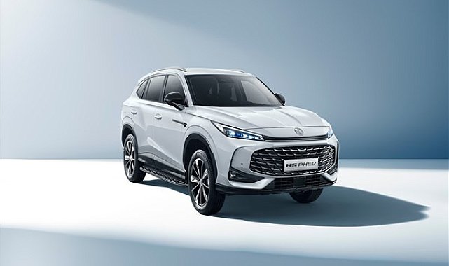 Turbo Hibrit MG HS satışa çıktığı ilk ayda segmentinde liderliği yakaladı