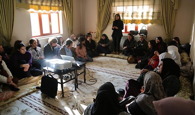 Van'ın Hacıbekir Mahallesi’nde kadınlara sağlık ve hukuk eğitimi verildi