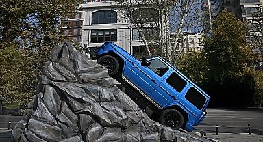 Yeni Elektrikli Mercedes-Benz G-Serisi İstanbul'da yükseldi