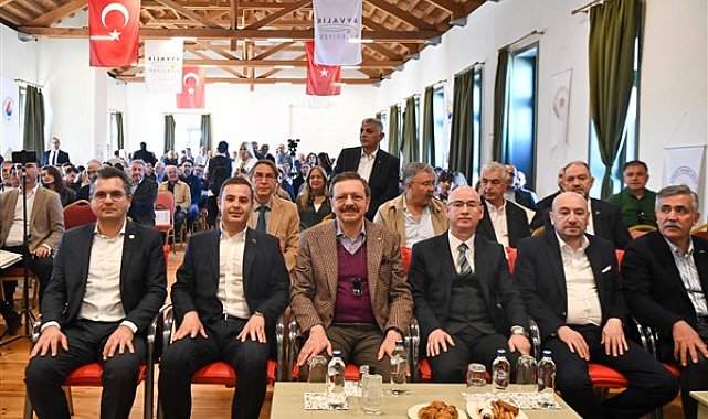 “Zeytin ve Zeytinyağı Sektörü” konulu panel düzenlendi