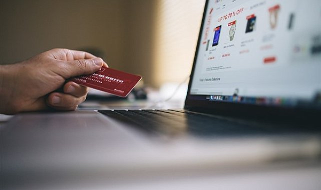 2024'te mevzuata aykırı reklamlara 41, 3 milyon TL para cezası uygulandı