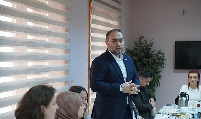 AK Parti Orhangazi İlçe Teşkilatı, Hanımlar Lokalinde toplantı düzenledi
