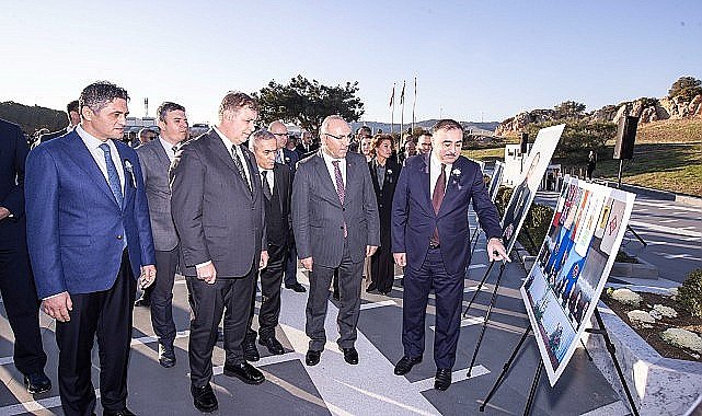 Aliyev 21. ölüm yıl dönümünde İzmir'de anıldı