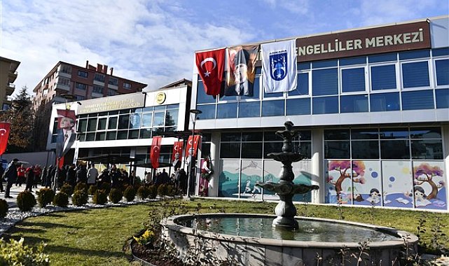 Ankara Büyükşehir, Engelsiz Spor ve Oyun Merkezi ile Engelliler Hizmet Birimlerini açtı