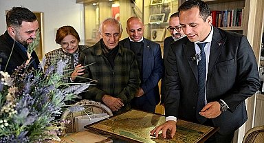 Ata Anı Evi'ne tarihi bağış