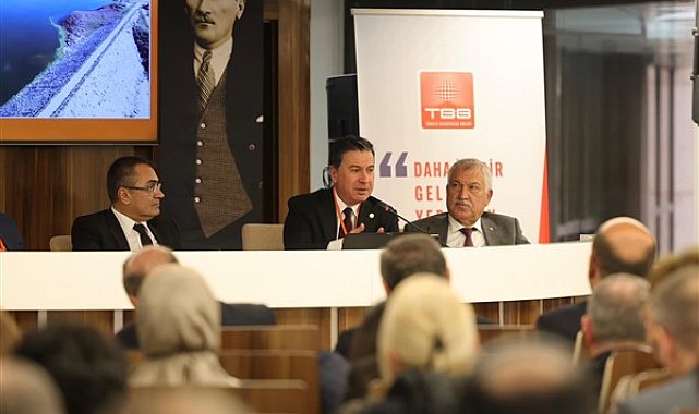 Başkan Aras, “Sürdürülebilir Dirençli Gelecek” paneline katıldı