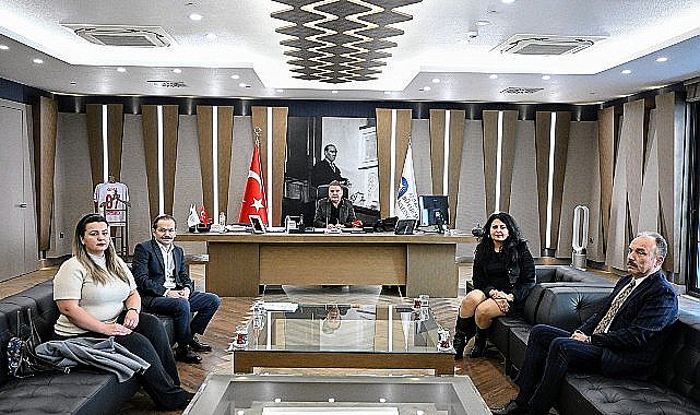 Başkan Böcek'ten Kızılarık sakinlerine destek