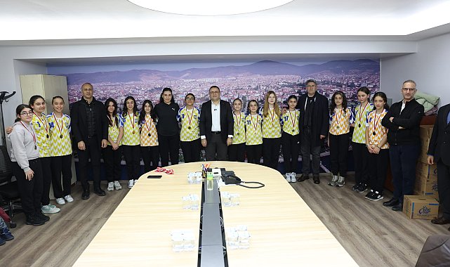 Başkan Gökçe, Derincesporlu sporcular ile buluştu