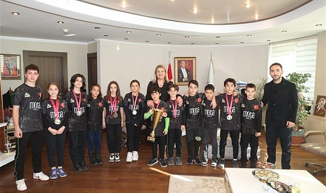 Başkan Hürriyet, Kocaeli Paten 41 Spor Kulübü’nü tebrik etti