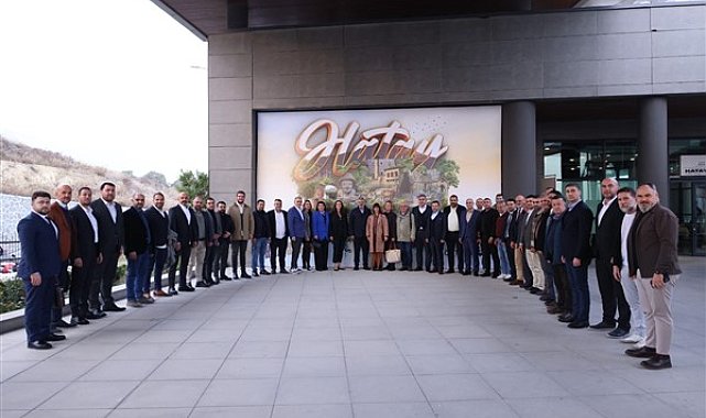 Başkan Öntürk, turizmci iş insanlarıyla bir araya geldi
