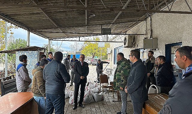Başkan Topaloğlu'ndan belediye personeline teşekkür ziyareti