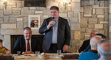 Başkan Tugay Urla'da muhtarlar ve meclis üyeleri ile buluştu “Urla'yı gözümüz gibi korumalıyız