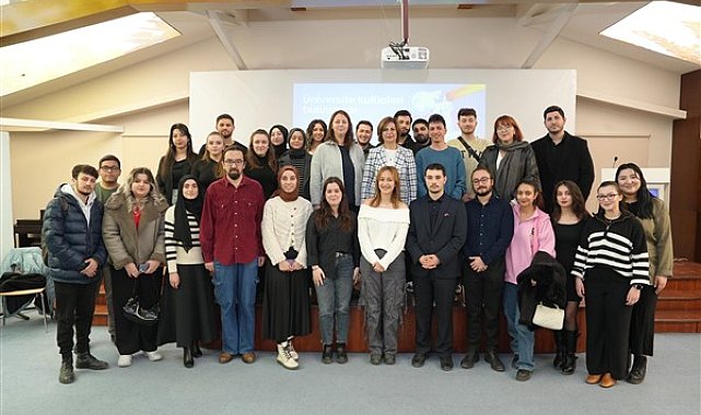 Başkan Ünlüce, öğrencilerle bir araya geldi
