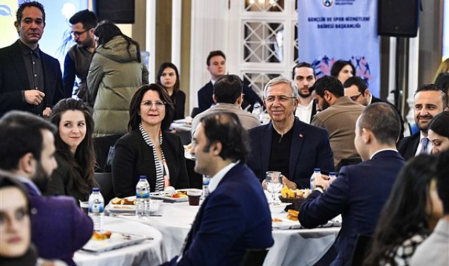 Başkan Yavaş, genç avukatlarla bir araya geldi